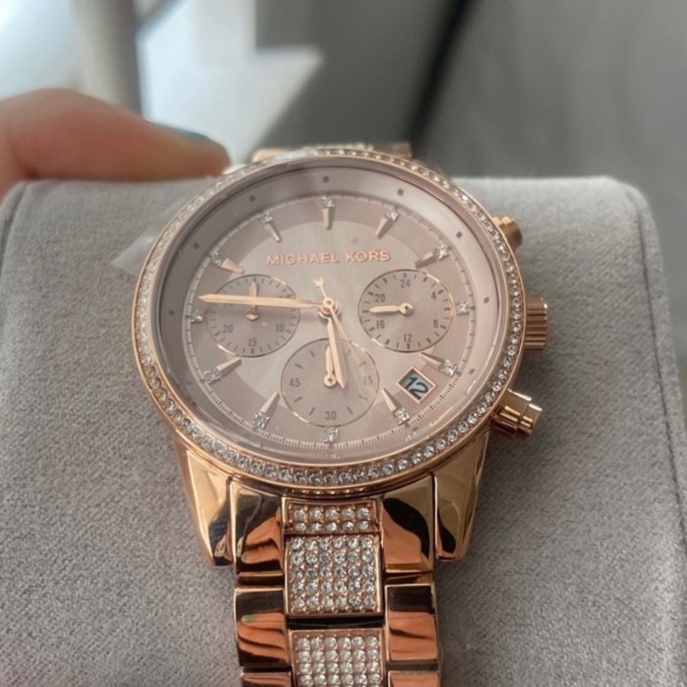 Michael Kors Rose Gold Brand New Elegant Watch